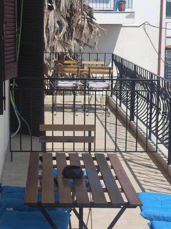 بيفكوهوري Greek Holiday المظهر الخارجي الصورة